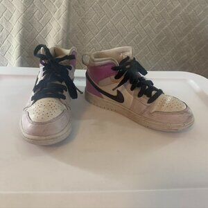 Nike Shoes Kids Size 1 Jordan 1 Snakers Pastel Purple Mid Top Classic